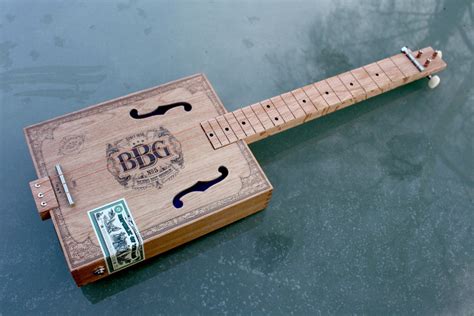 cigar box 3 string guitar